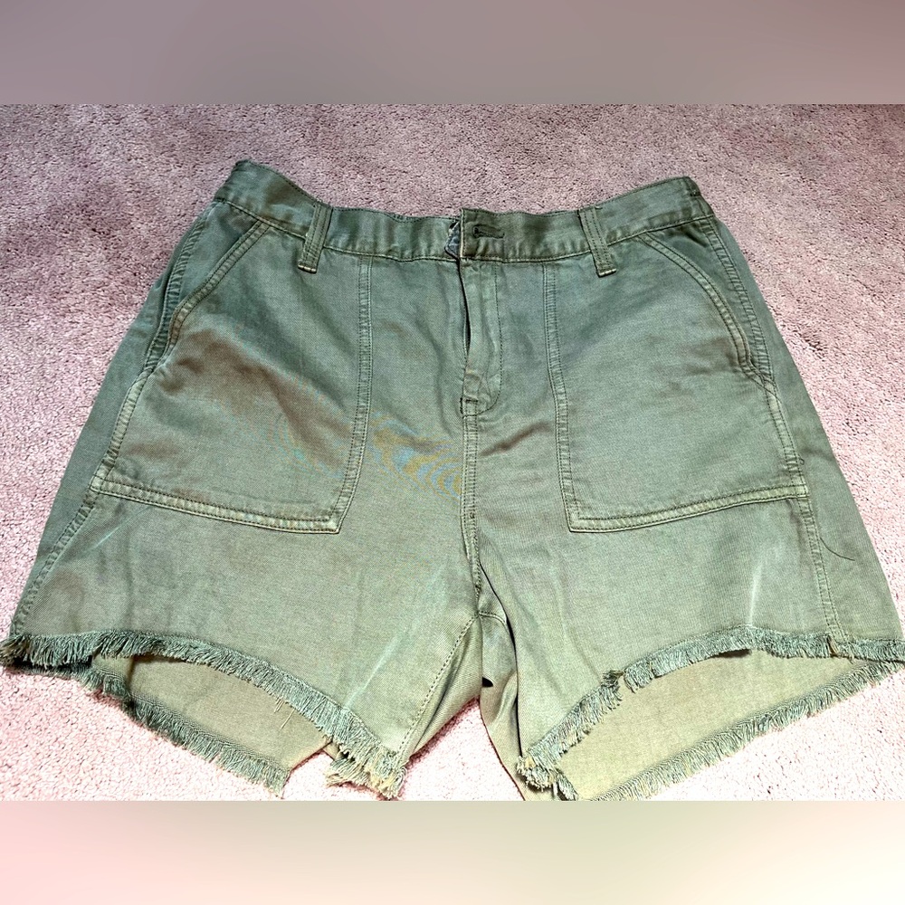 Aerie women’s size small shorts, olive green, relaxed fit